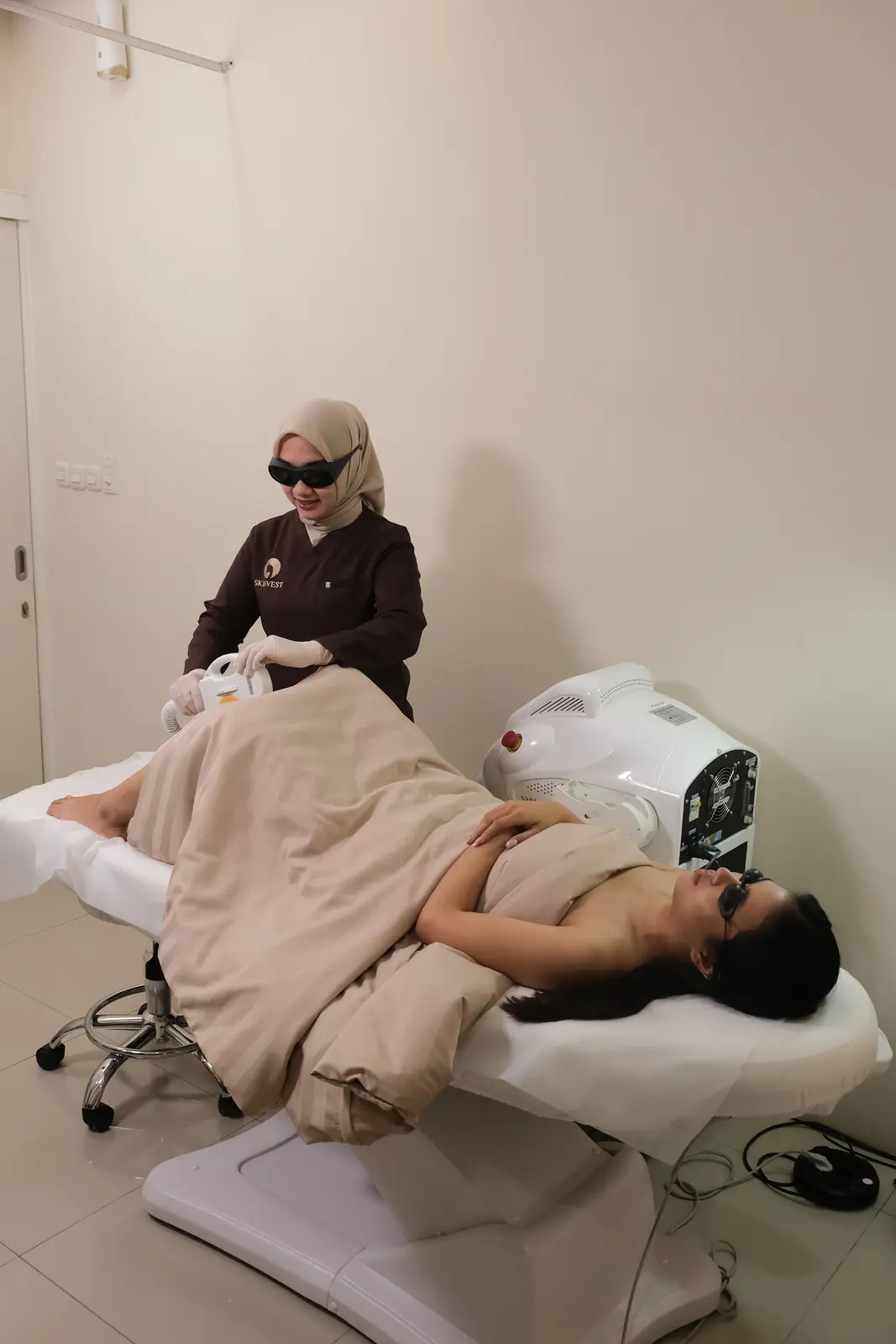 Treatment Pico Rejuve Laser